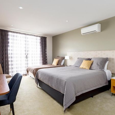 Lady Bay Resort Уорнъмбул Екстериор снимка