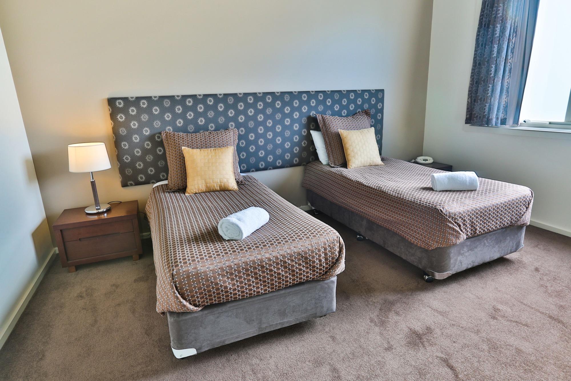 Lady Bay Resort Уорнъмбул Екстериор снимка