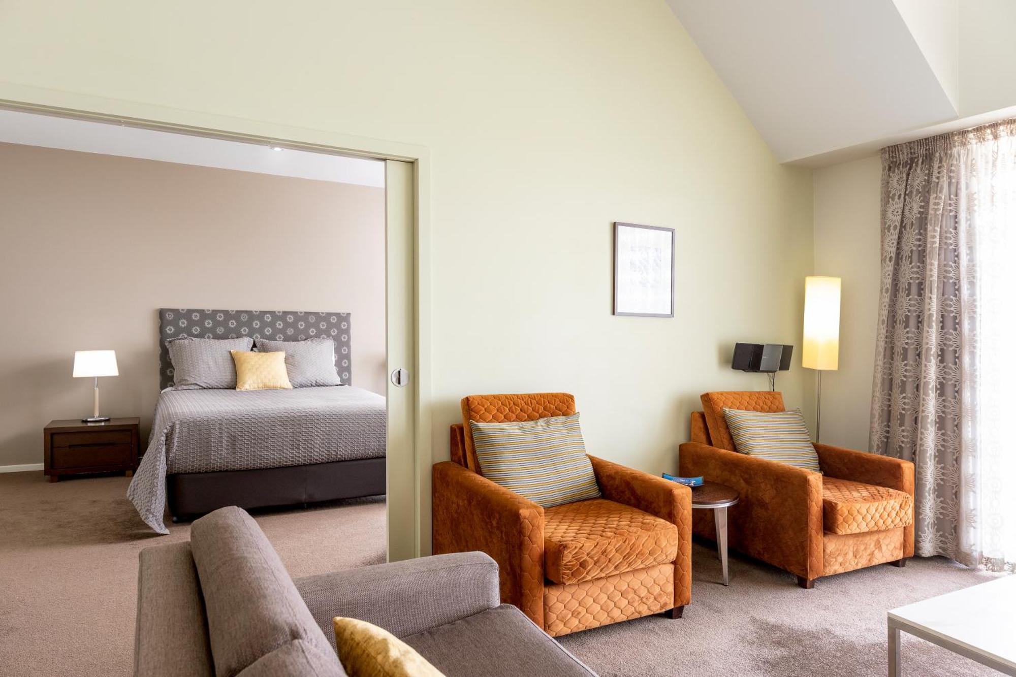 Lady Bay Resort Уорнъмбул Екстериор снимка