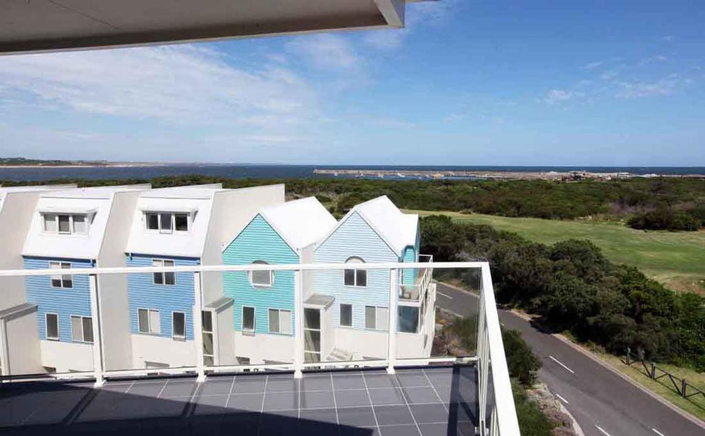 Lady Bay Resort Уорнъмбул Екстериор снимка